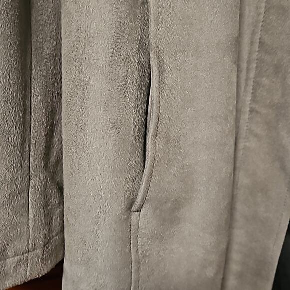 HALSTON Microfiber Zipper Coat with Matching Faux Fur Scarf Wrap - Picture 12 of 15